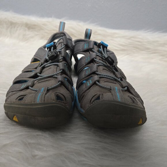 KEEN  Clearwater CNX Sandals, 8 - Picture 5 of 7